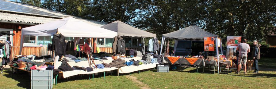 a.s.p.a._shop_und_info_stand.jpg