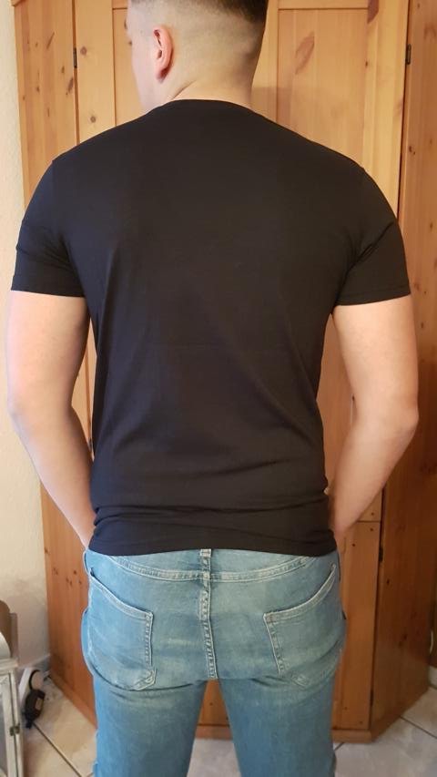T- Shirt