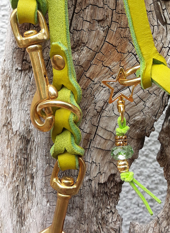 Leine_Schmuckanhaenger_kiwi_messing_Detail