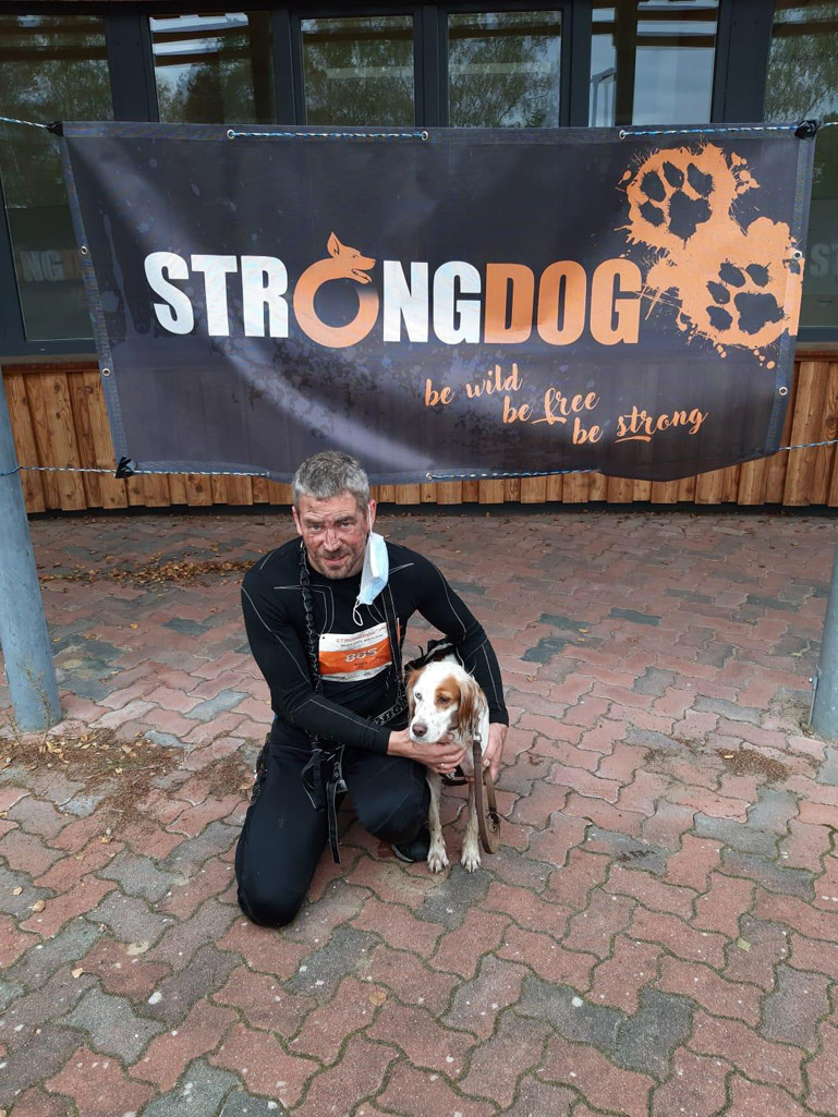 Tulip zeigt, was ein 'Spanier' ist im 'Strongdog' Wettbewerb